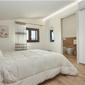 Two 3 bedroom villas with private pools, Alcamo, each sleeps 6-7